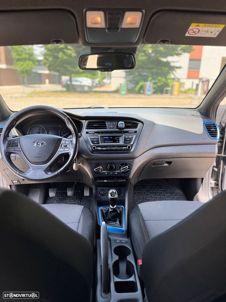 Hyundai i20 1.1 CRDi Blue Access+Bluetooth - 6