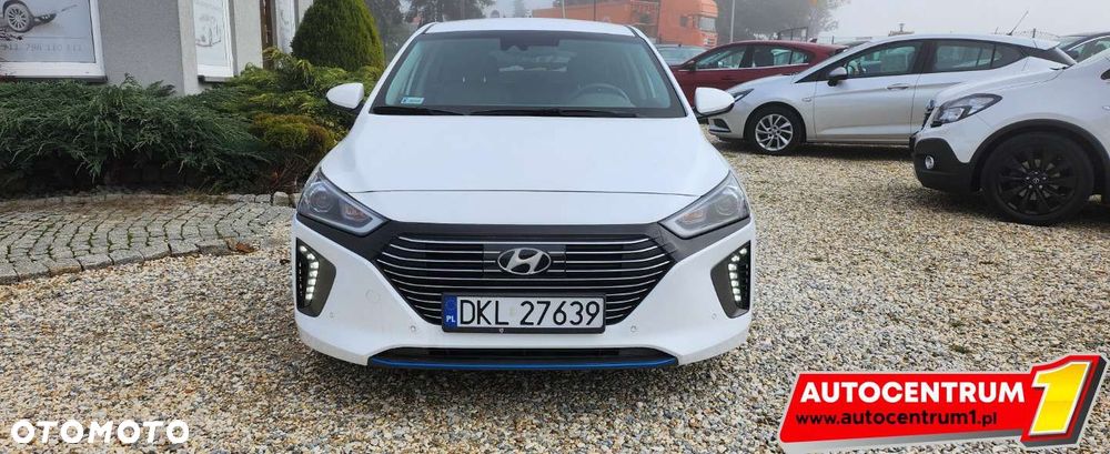 Hyundai IONIQ - 12