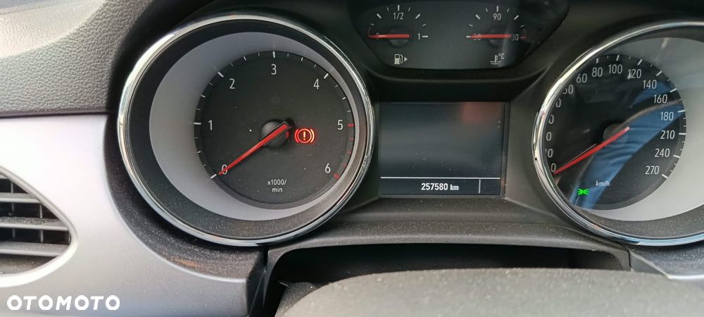 Opel Astra 1.6 CDTI Dynamic - 5