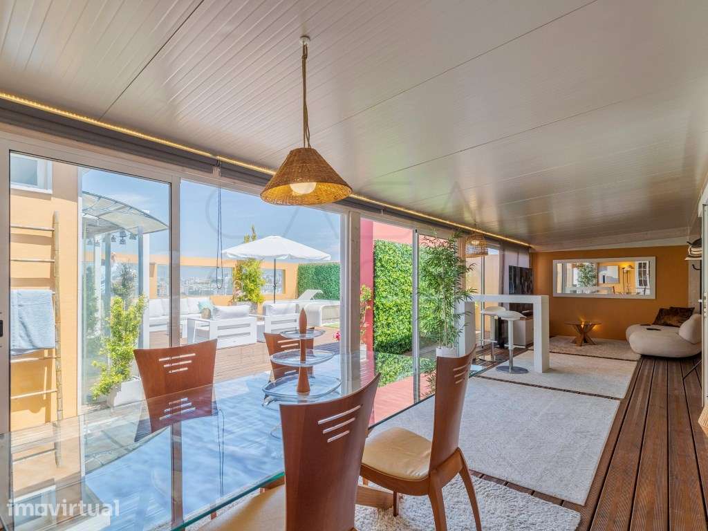 Exclusivo T3 Duplex com Terraço Privativo, Jacuzzi e Ginásio no Con... - Grande imagem: 4/28