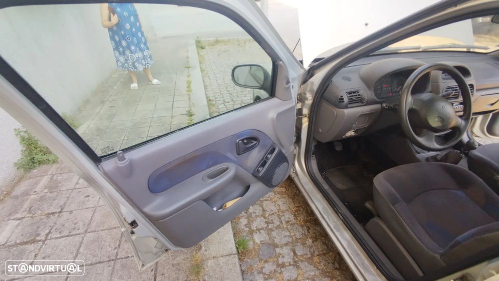 Renault Clio 1.2 - 5