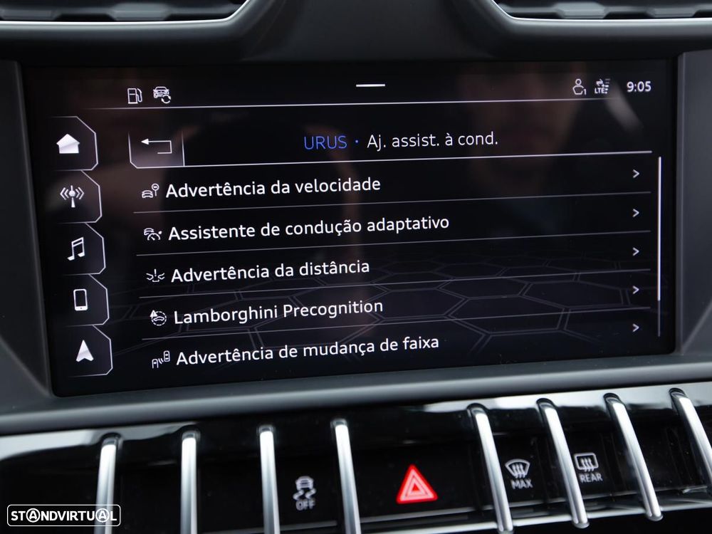 Lamborghini Urus - 43