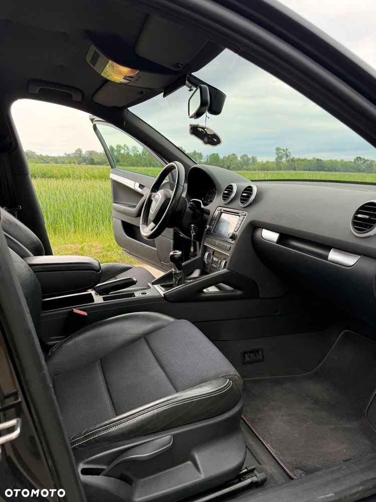 Audi A3 Sportback 2.0 TDI DPF Ambition - 11