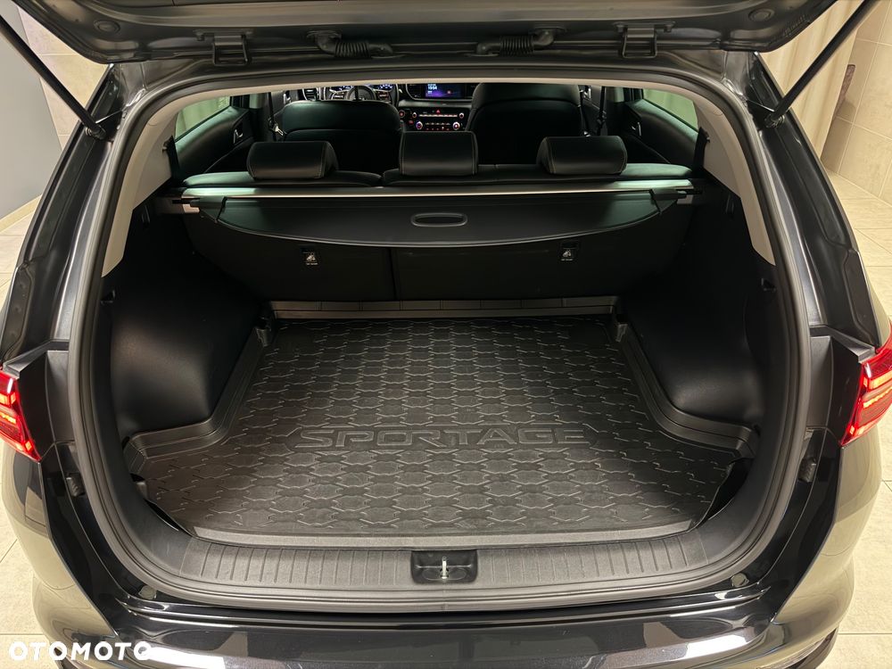 Kia Sportage 1.6 GDI Black Edition 2WD - 29