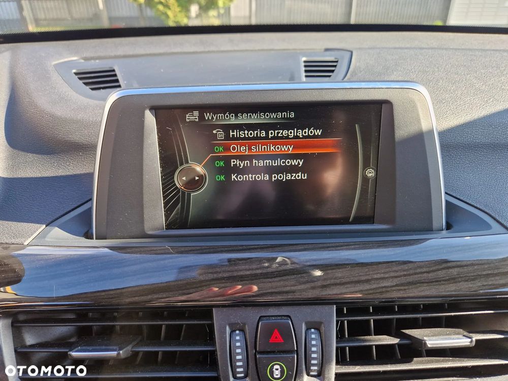 BMW X1 xDrive20d - 8