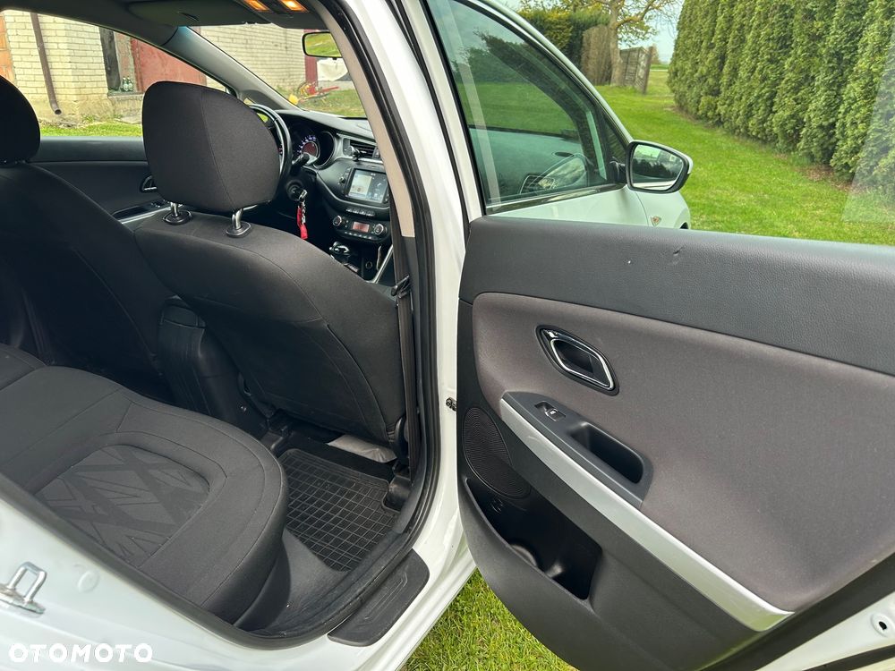 Kia Ceed 1.6 CRDi L Business Line DCT - 9