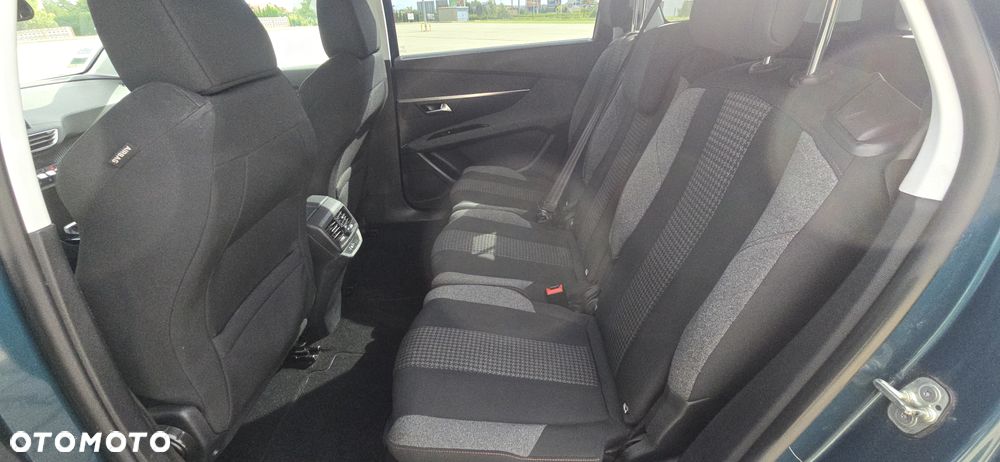 Peugeot 5008 PureTech 130 Stop & Start Access - 13