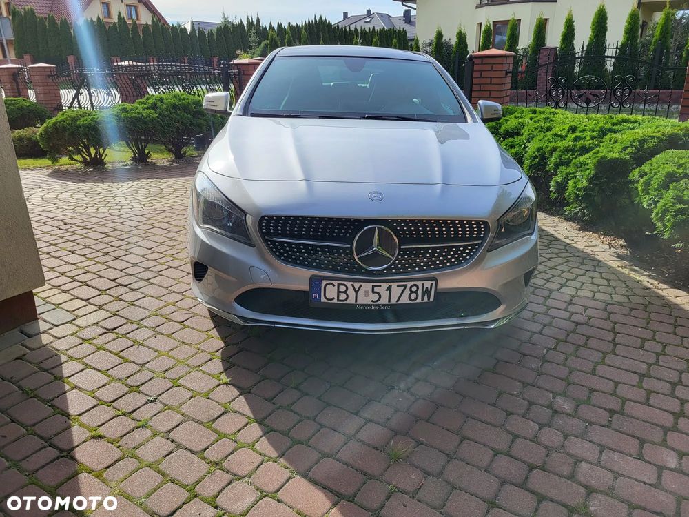 Mercedes-Benz CLA 250 7G-DCT - 2