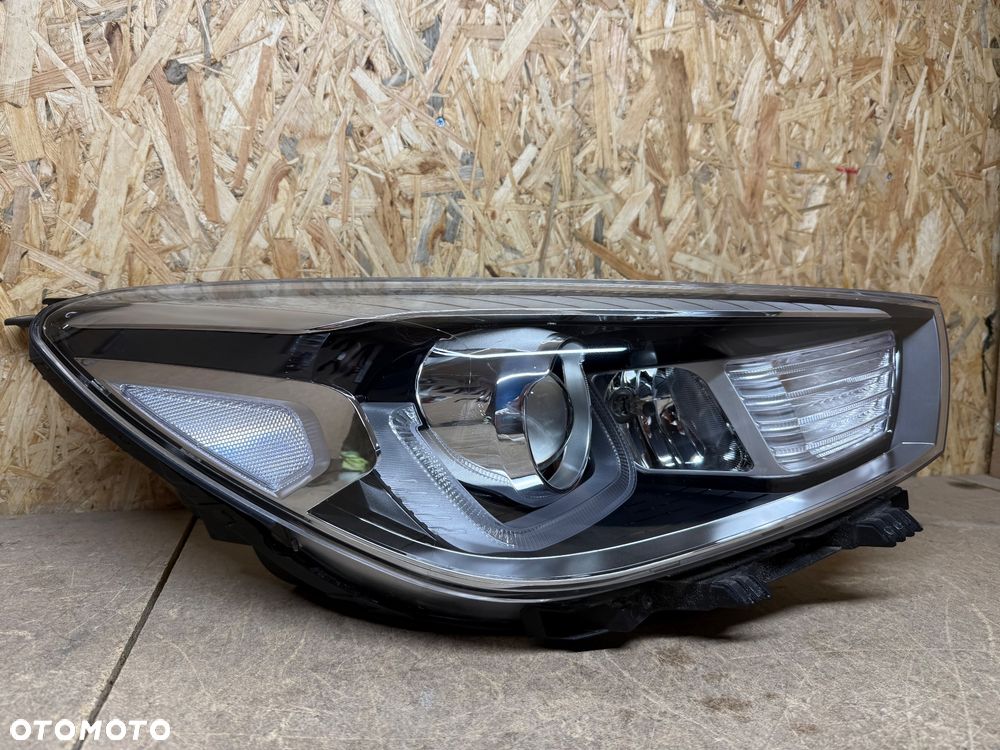 LAMPA PRAWY PRZÓD PRZEDNIA PRAWA SOCZEWKA LED KIA RIO IV 92102-H8 - 19