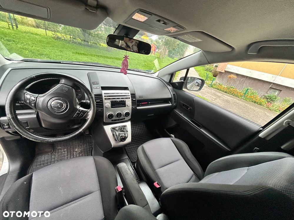 Mazda 5 - 7