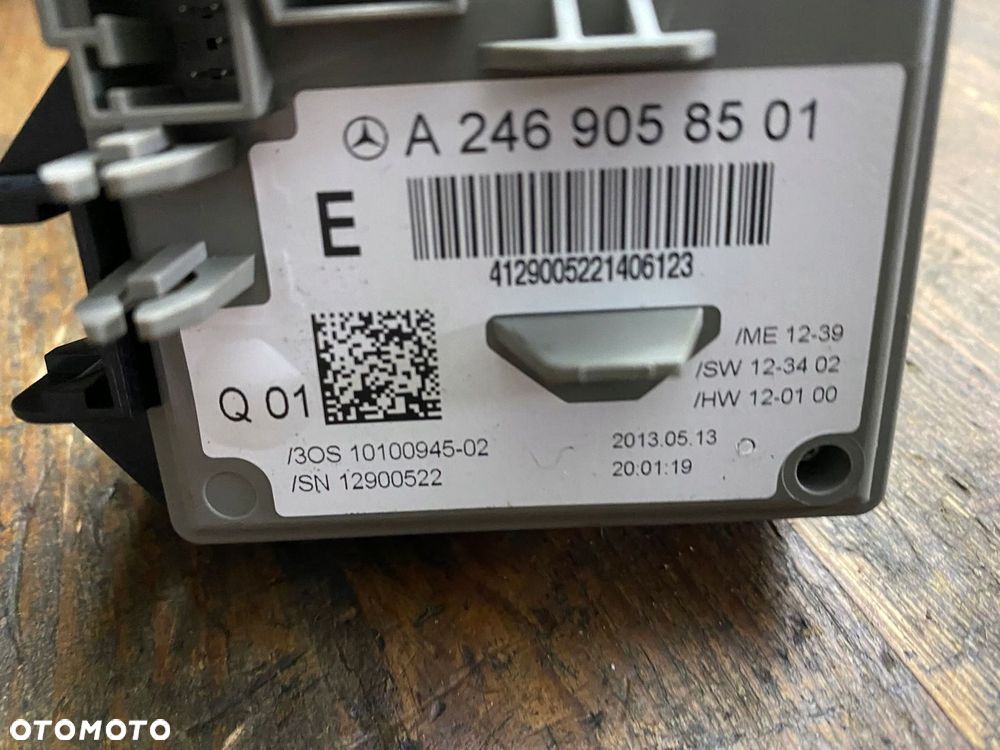 MERCEDES 246 cla 176 stacyjka A 2469058501 - 2