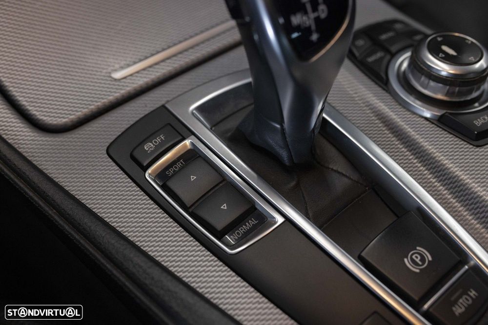 BMW 520 d Pack M Auto - 13