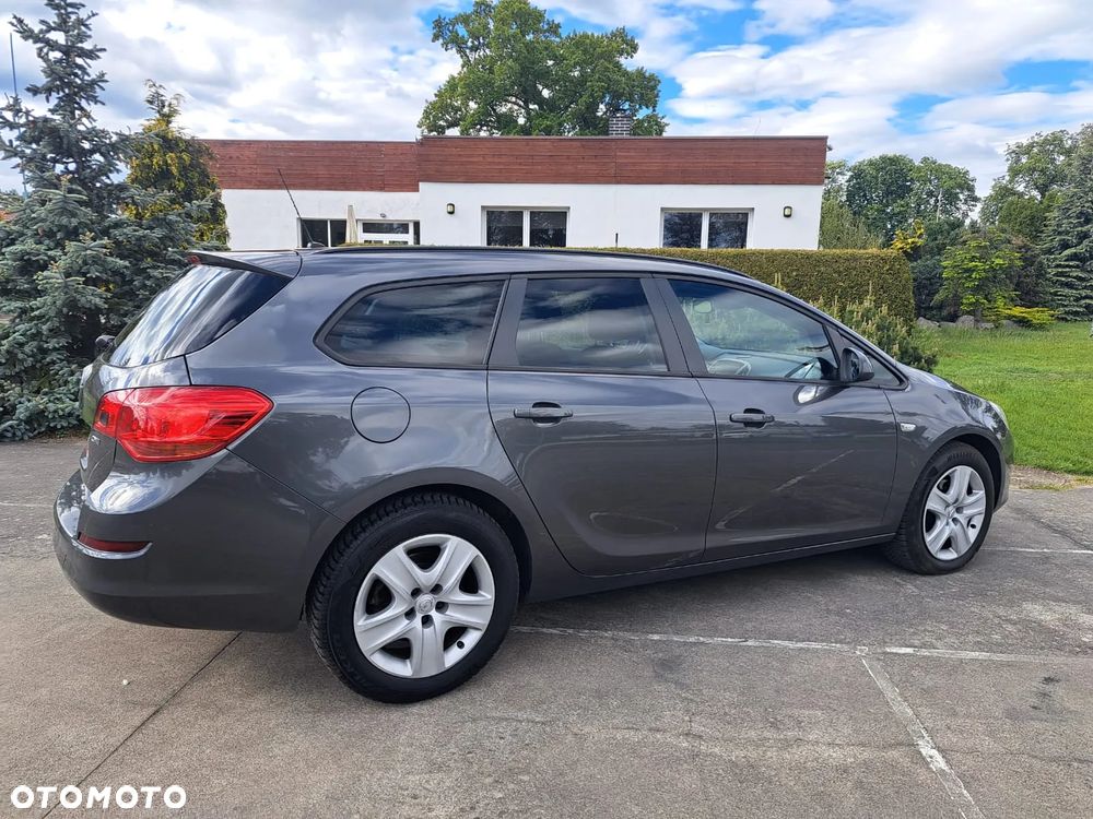 Opel Astra 2.0 CDTI DPF Automatik - 10