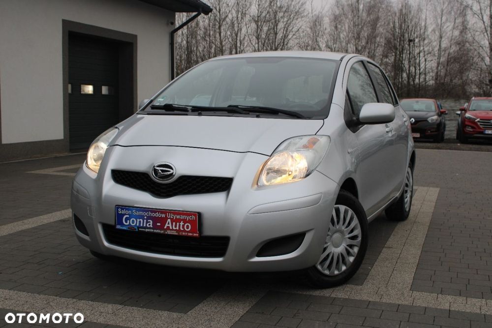 Toyota Yaris - 1