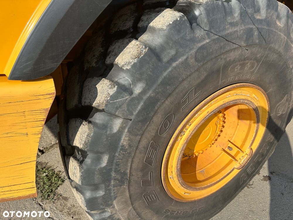 Volvo A25G - 11