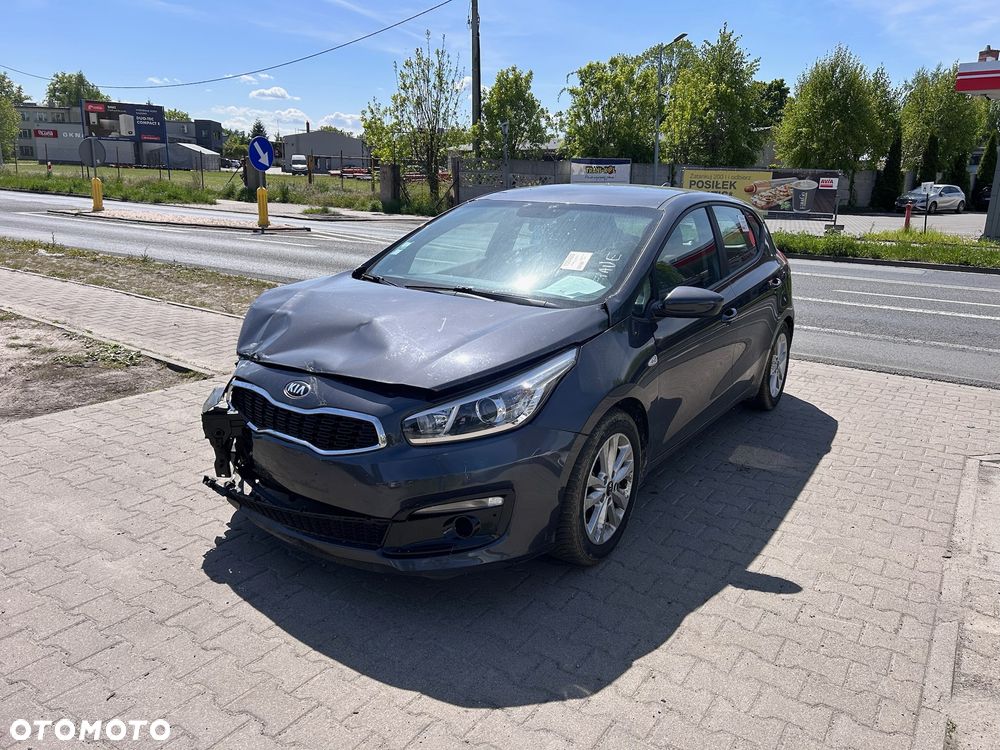 Kia Ceed 1.6 CRDi 136 ISG Edition 7