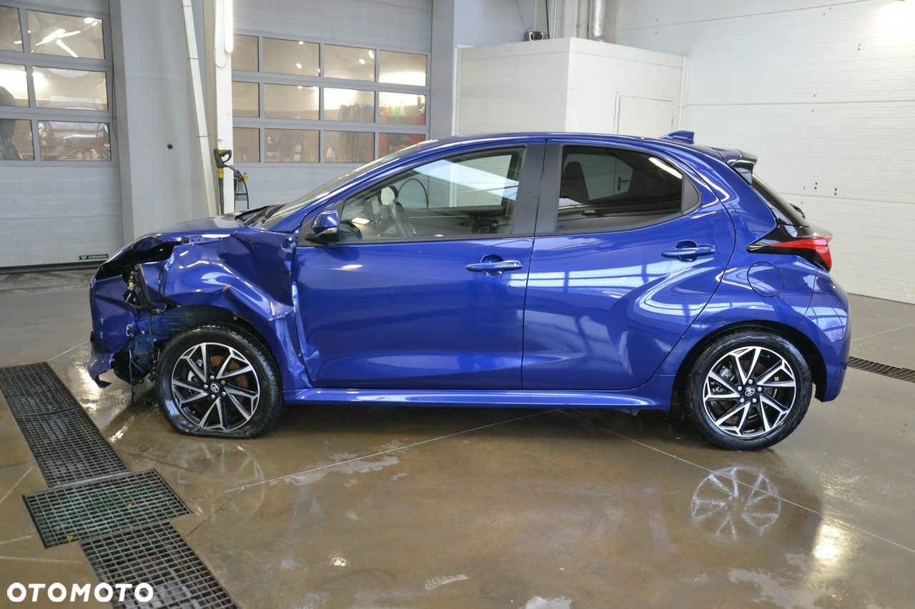 Toyota Yaris - 4