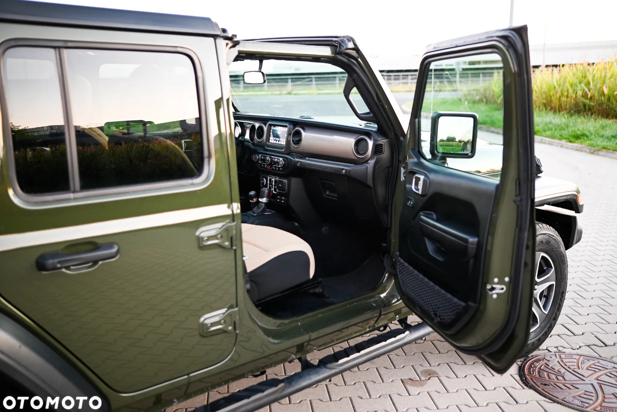 Jeep Wrangler - 23