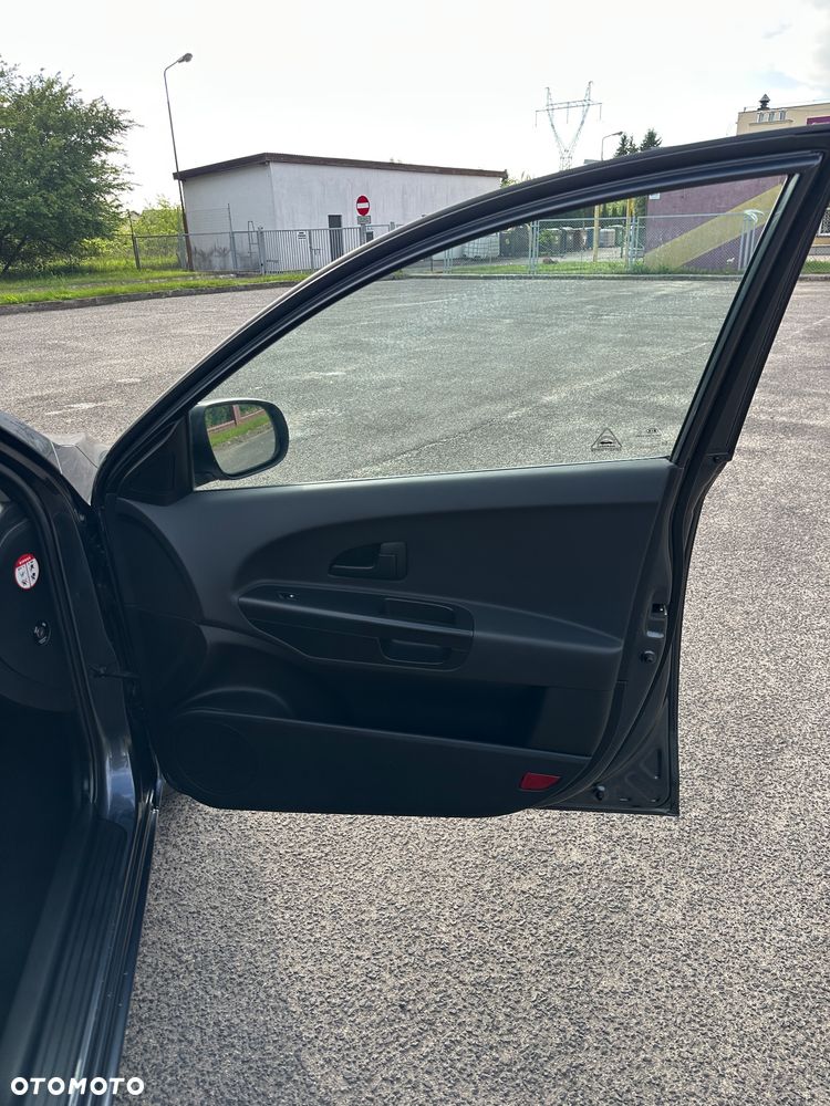 Kia Ceed - 23