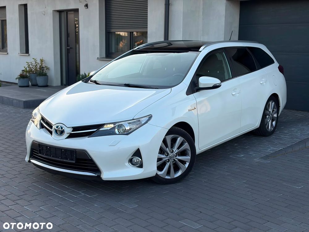 Toyota Auris 1.8 HSD Luna - 27