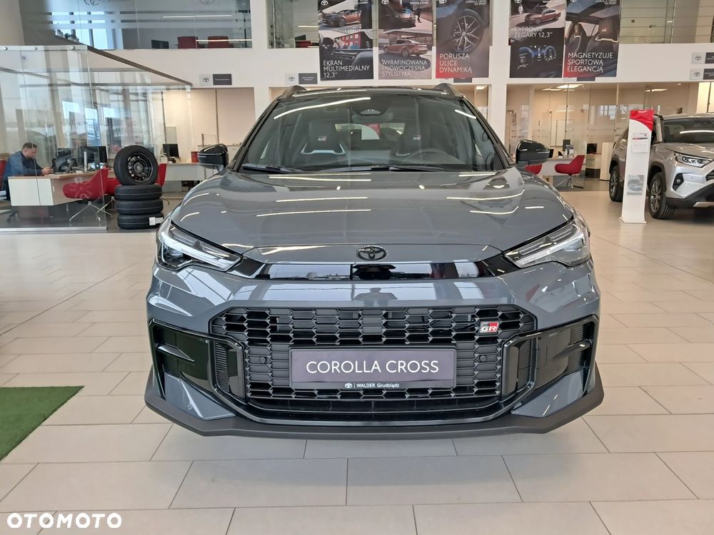 Toyota Corolla Cross 2.0 Hybrid GR Sport - 10