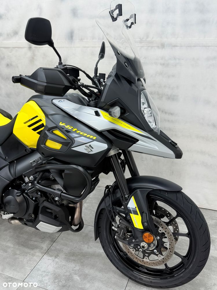 Suzuki V-STROM - 18