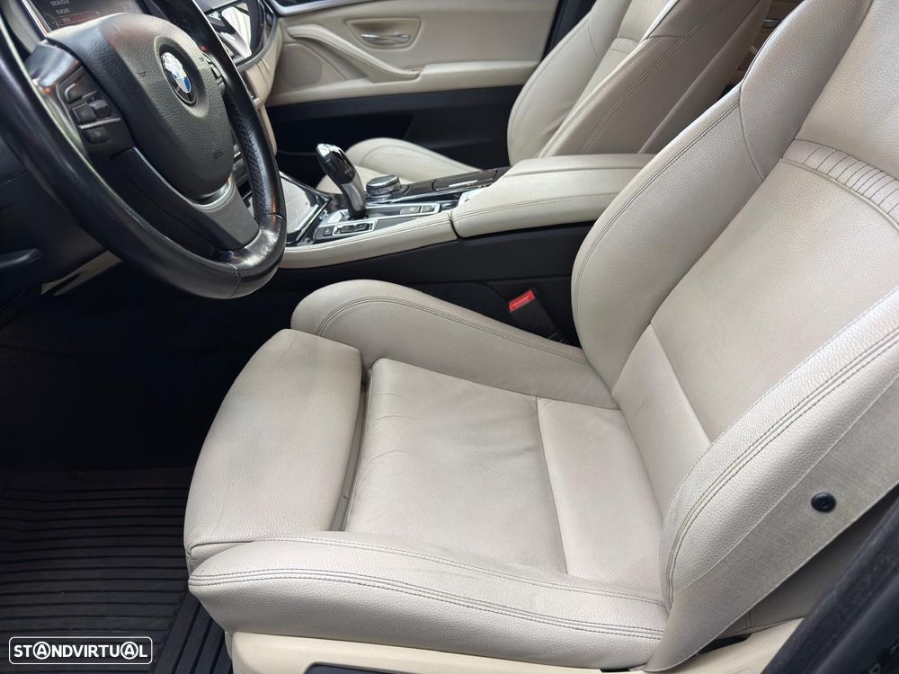 BMW 520 d xDrive Line Luxury Auto - 31