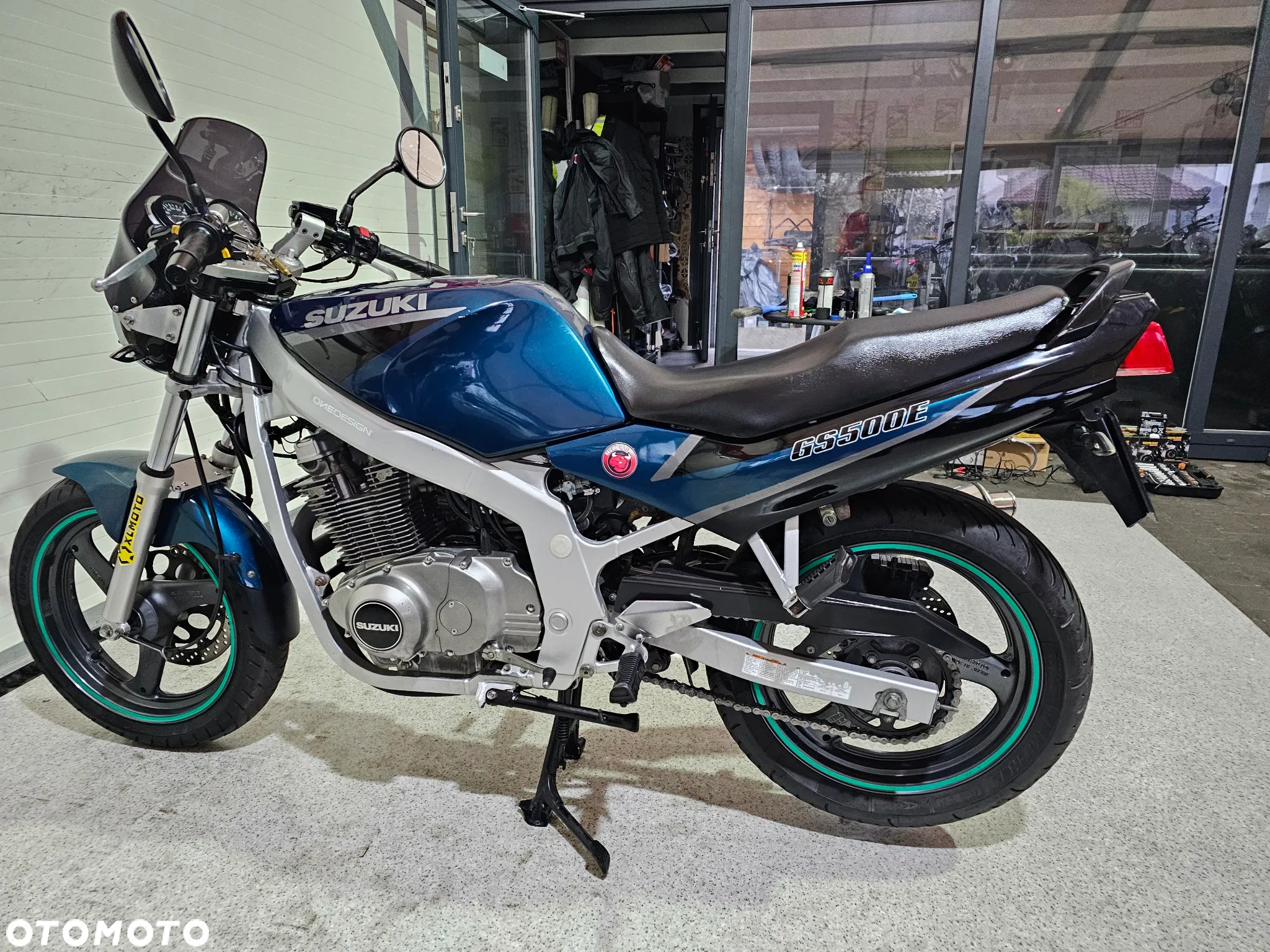 Suzuki GS - 20