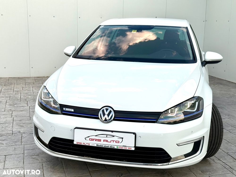 Volkswagen e-Golf - 16