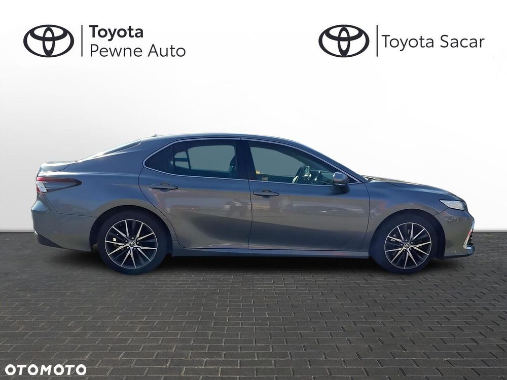 Toyota Camry 2.5 Hybrid Executive CVT - 6