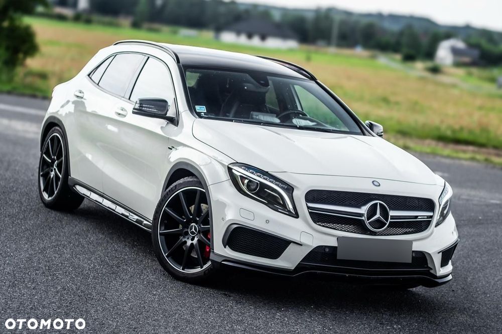 Mercedes-Benz GLA - 2