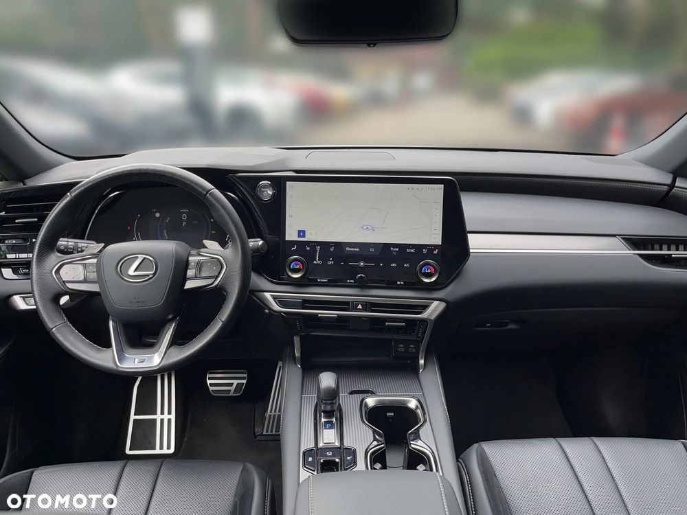 Lexus RX - 8