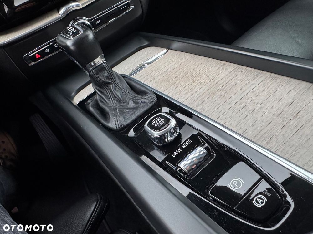 Volvo XC 60 D4 AWD Inscription - 29