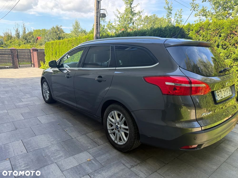 Ford Focus 2.0 TDCi Titanium ASS PowerShift - 2