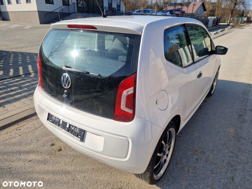 Volkswagen up! - 19