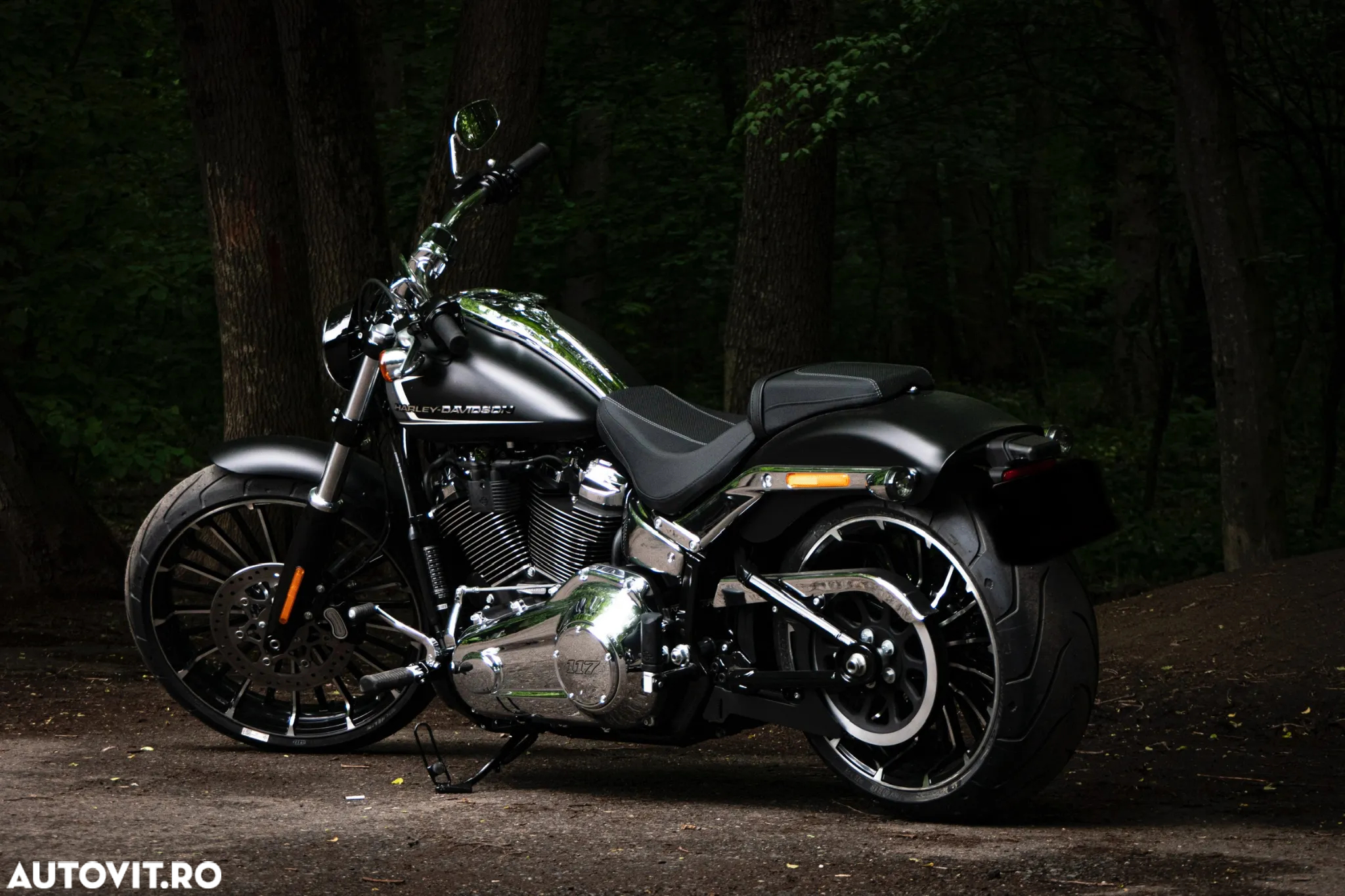 Harley-Davidson Softail Breakout 117 - 3