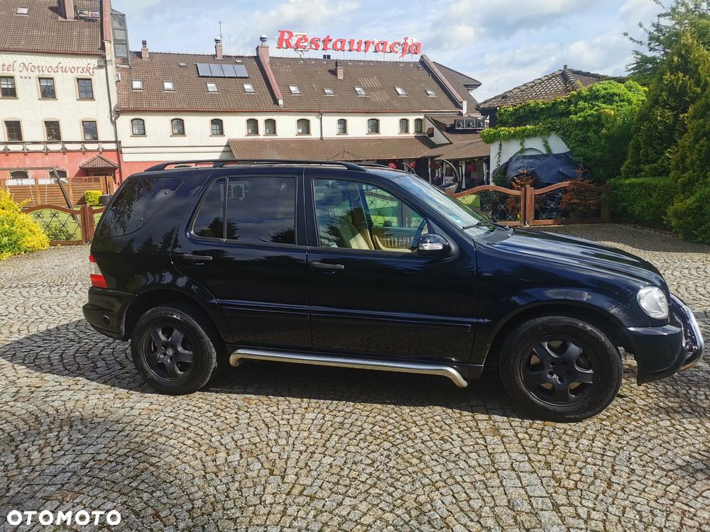 Mercedes-Benz ML 320 - 7