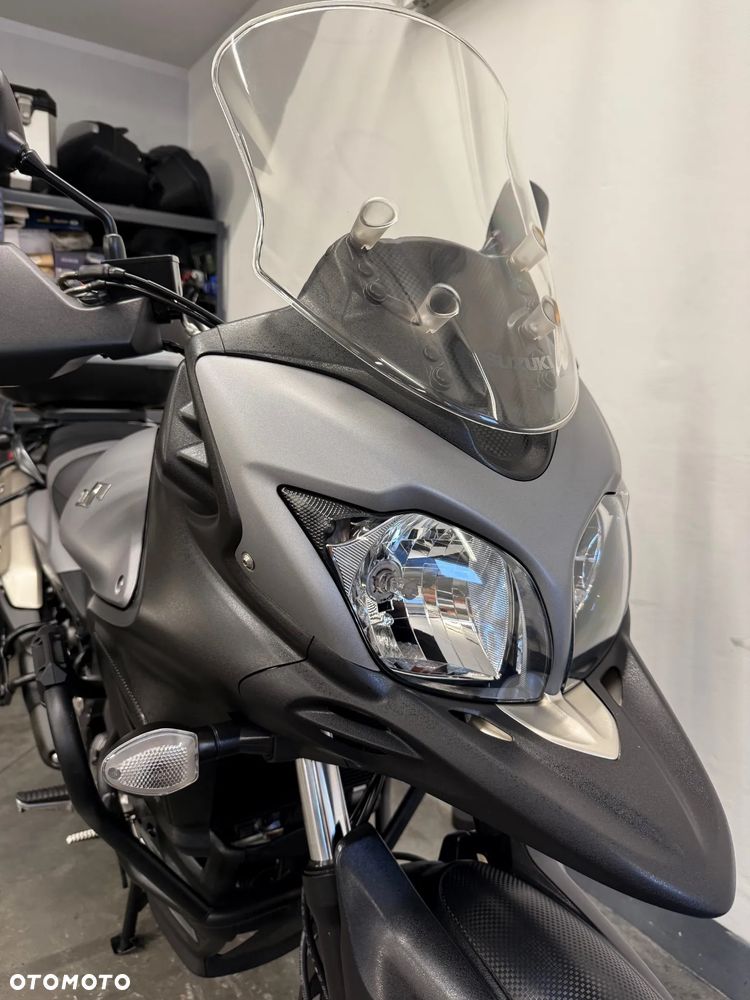 Suzuki V-STROM - 35