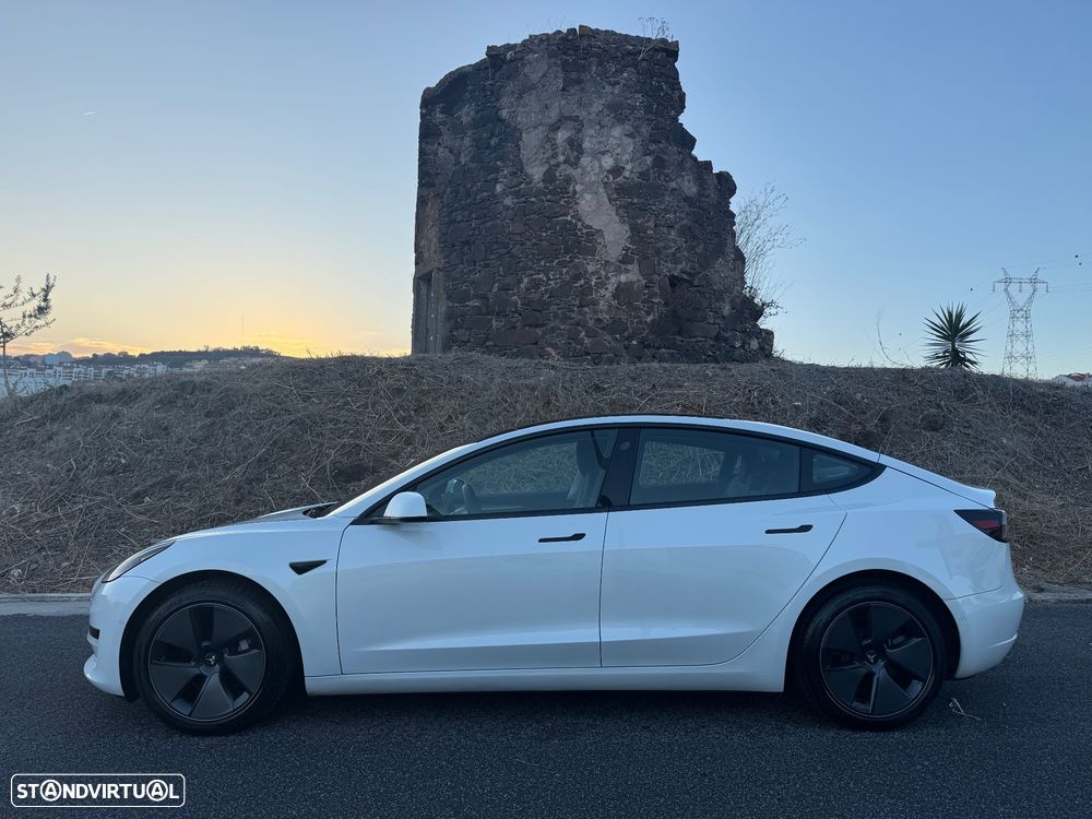 Tesla Model 3 Standard Range Plus RWD - 4