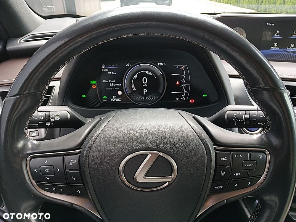 Lexus UX - 18