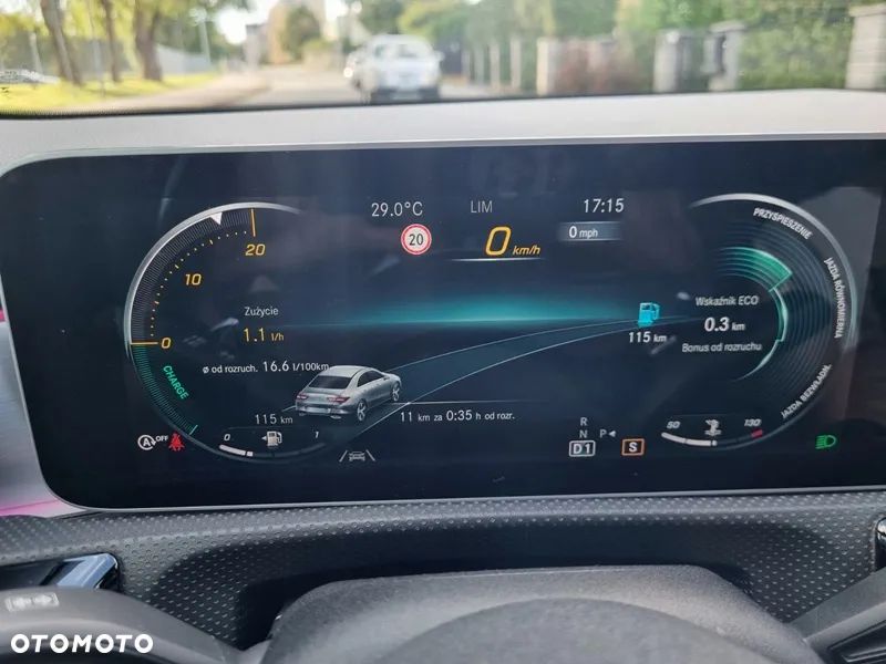 Mercedes-Benz CLA 220 4-Matic AMG Line 7G-DCT - 22