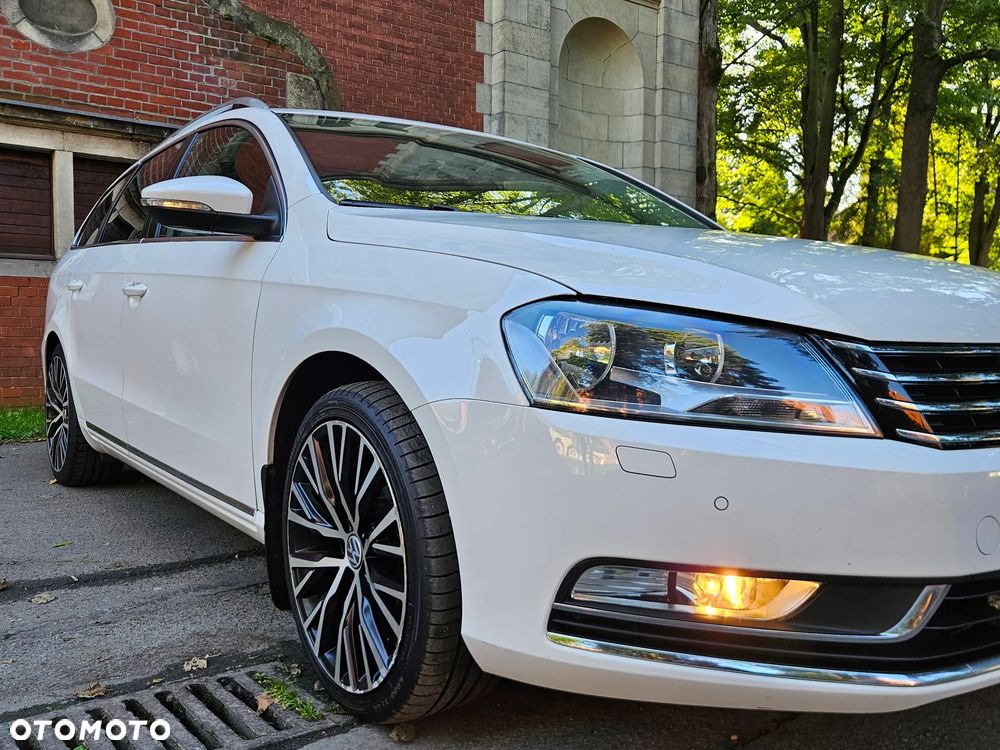 Volkswagen Passat - 12
