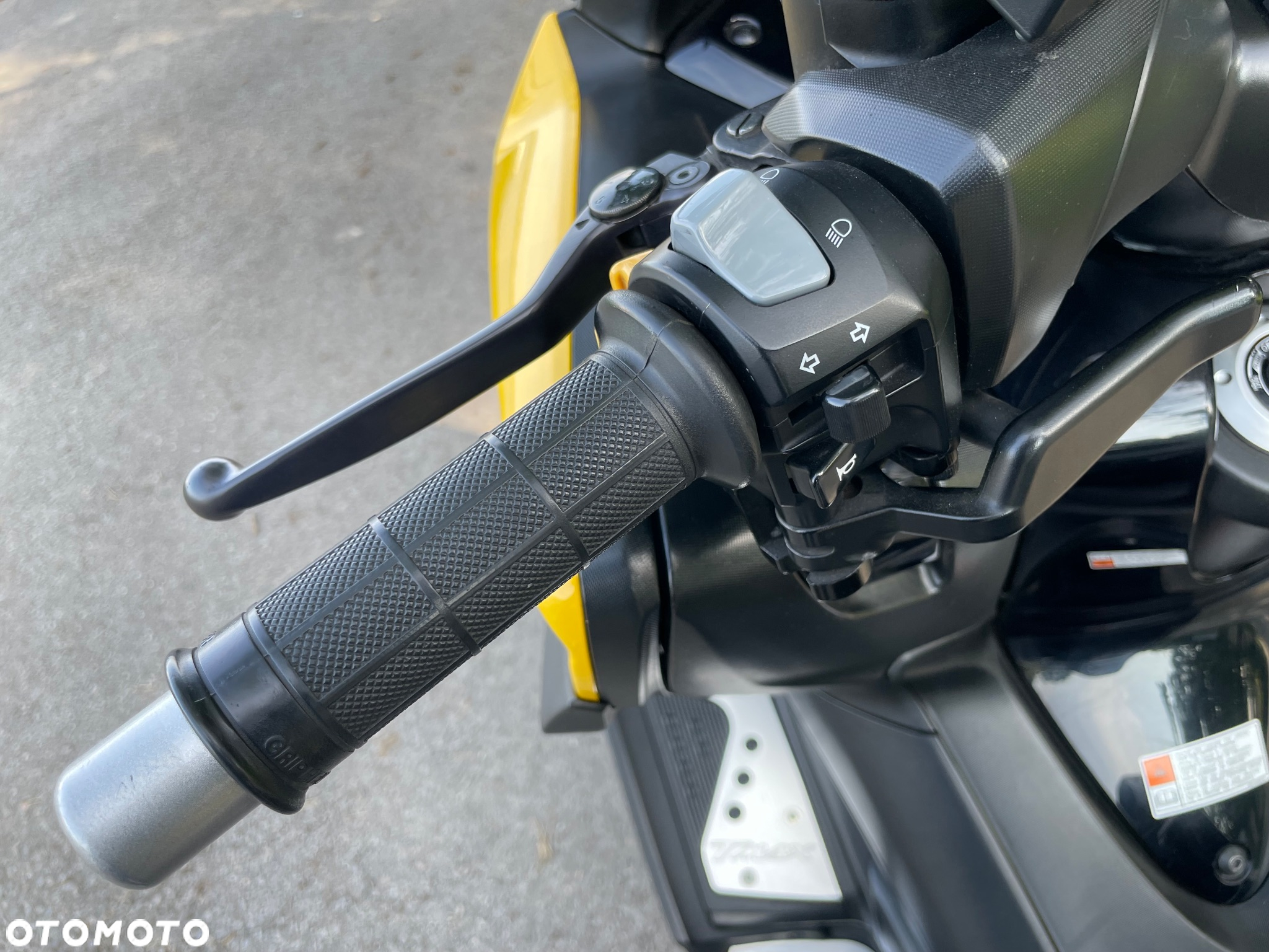 Yamaha Tmax - 35