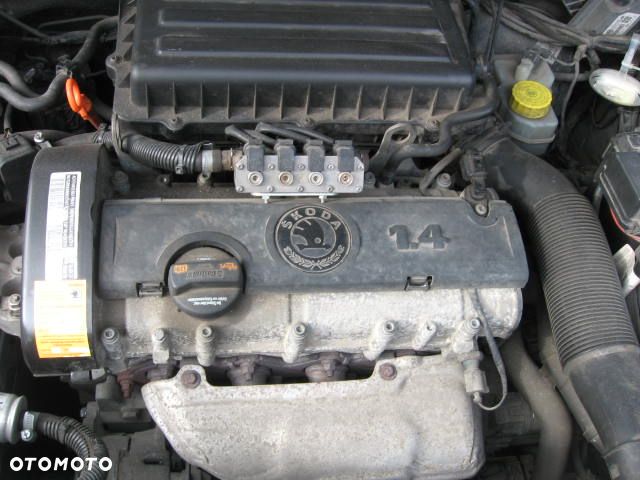 Skoda Roomster 1.4 16V Comfort - 23