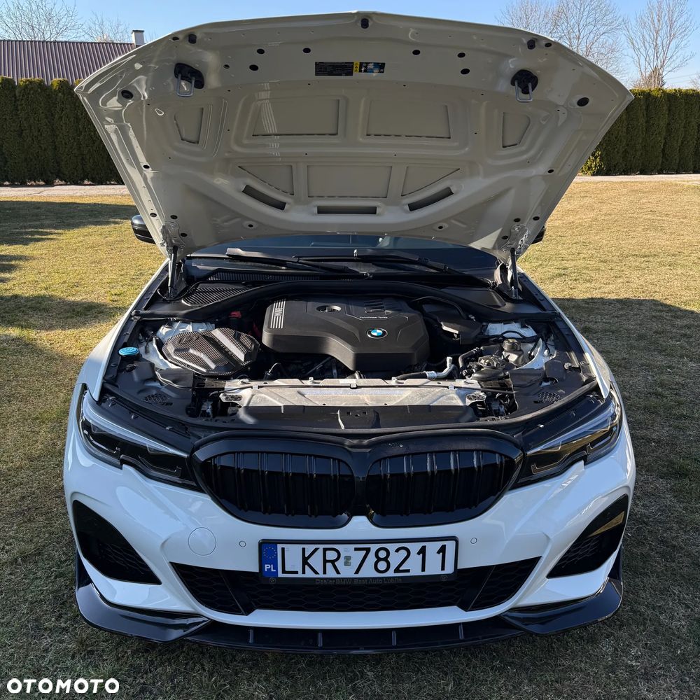 BMW Seria 3 330i xDrive M Sport - 37