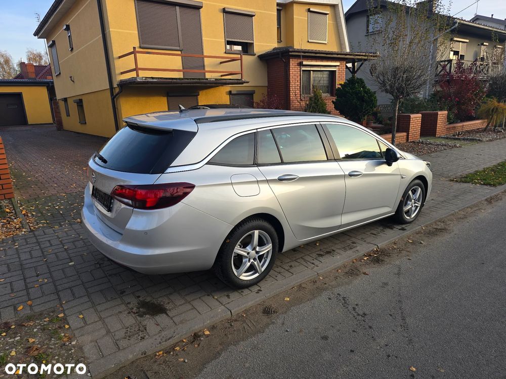 Opel Astra 1.6 D (CDTI) Start/Stop Sports Tourer Dynamic - 3