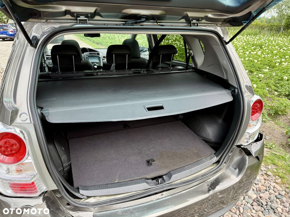 Toyota Verso 1.8 Prestige MS EU6 - 33