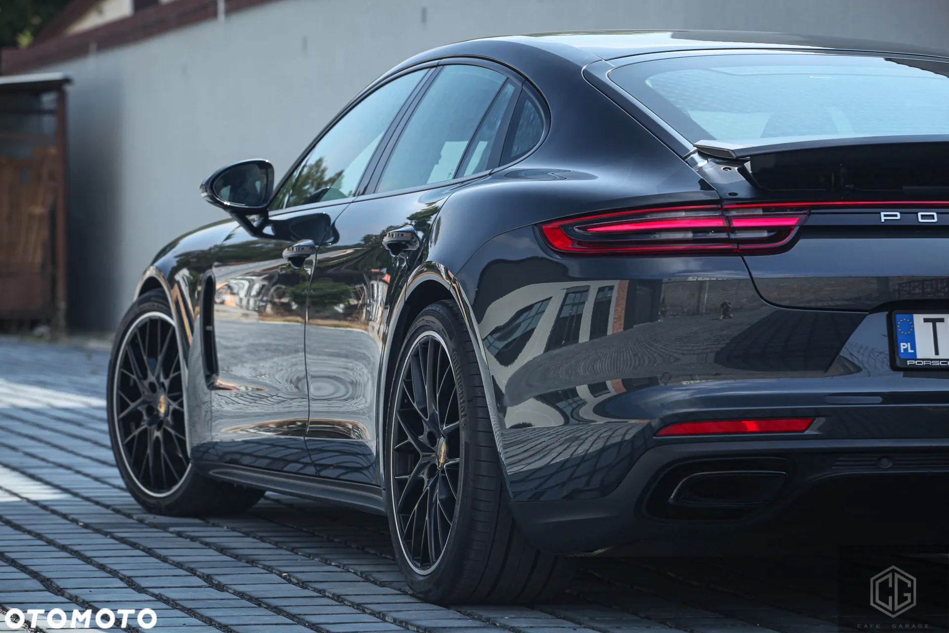 Porsche Panamera 4 - 19