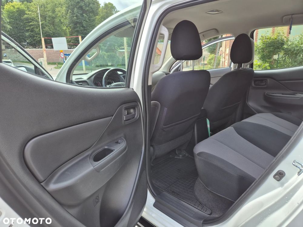 Mitsubishi L200 Pick Up 4x4 S&S Autm Double Cab Plus - 18