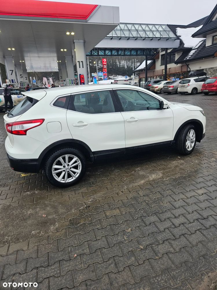 Nissan Qashqai 1.6 DCi 4x4 Visia EU6 - 6